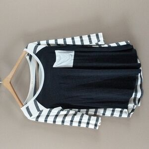 Stitch Fix Le Lis striped baseball style tee with pocket